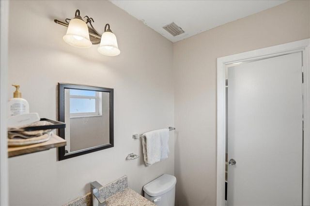 107 SE Selva Court, Port St. Lucie, FL 34983