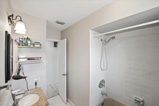 107 SE Selva Court, Port St. Lucie, FL 34983