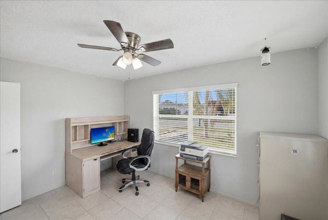107 SE Selva Court, Port St. Lucie, FL 34983