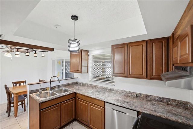 107 SE Selva Court, Port St. Lucie, FL 34983