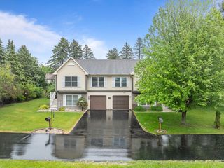 483 W South STREET #A, Lake Geneva, WI 53147