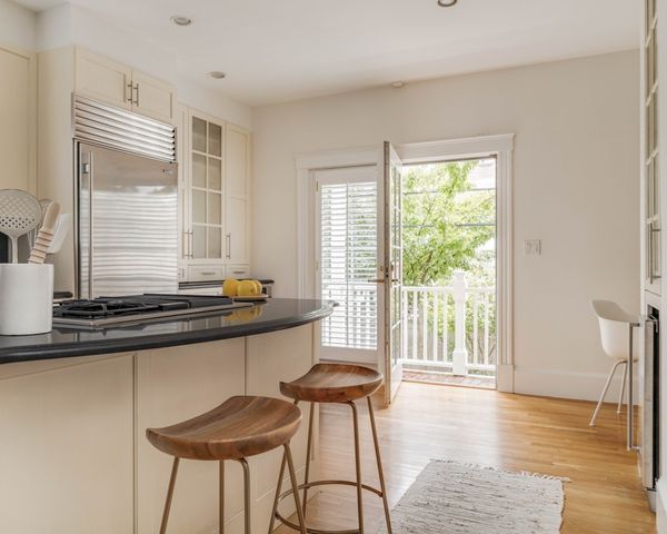 24 Langdon Street 1, Cambridge, MA 02138