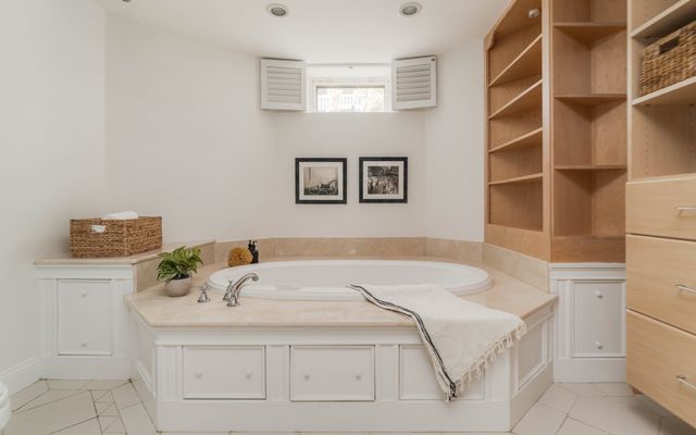 24 Langdon Street 1, Cambridge, MA 02138