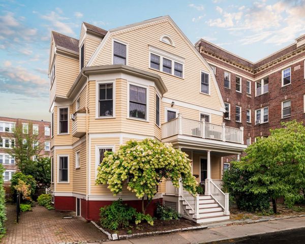 24 Langdon Street 1, Cambridge, MA 02138