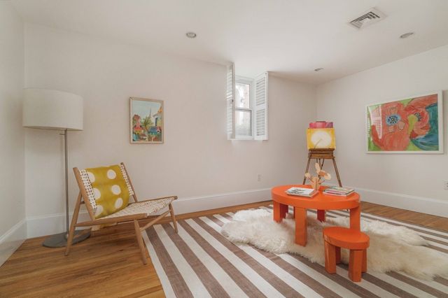 24 Langdon Street 1, Cambridge, MA 02138