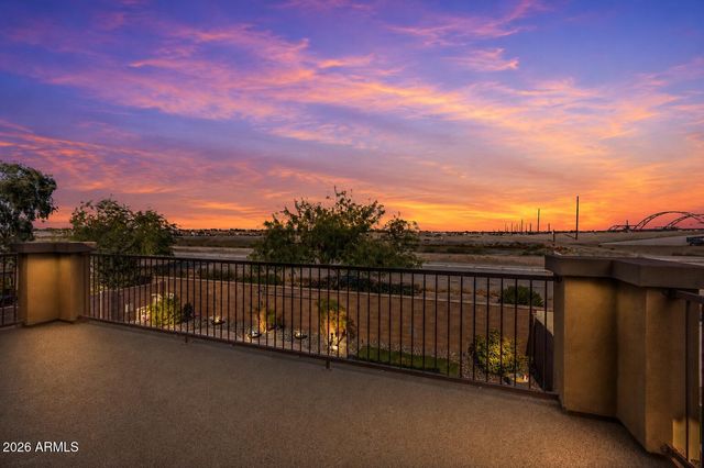 5515 S ROANOKE Street, Gilbert, AZ 85298