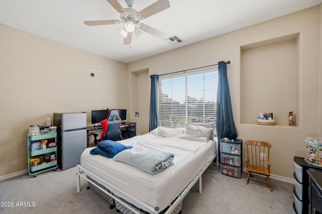 5515 S ROANOKE Street, Gilbert, AZ 85298