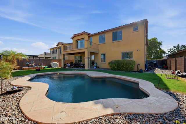 5515 S ROANOKE Street, Gilbert, AZ 85298