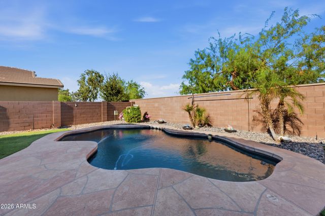 5515 S ROANOKE Street, Gilbert, AZ 85298