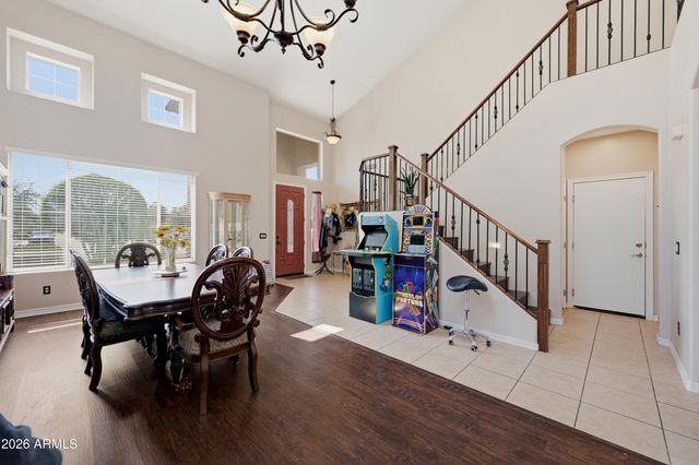 5515 S ROANOKE Street, Gilbert, AZ 85298