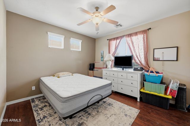 5515 S ROANOKE Street, Gilbert, AZ 85298