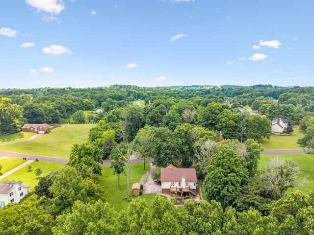 2024 Big Oak Dr, Spring Hill, TN 37174