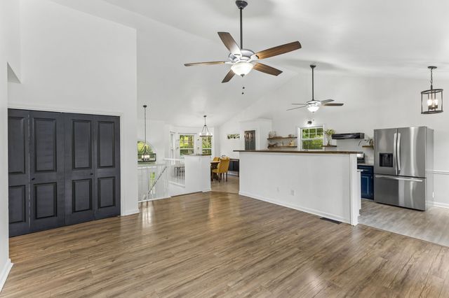 2024 Big Oak Dr, Spring Hill, TN 37174
