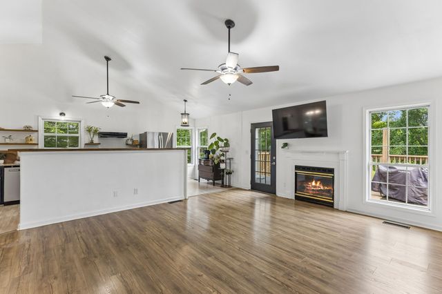2024 Big Oak Dr, Spring Hill, TN 37174