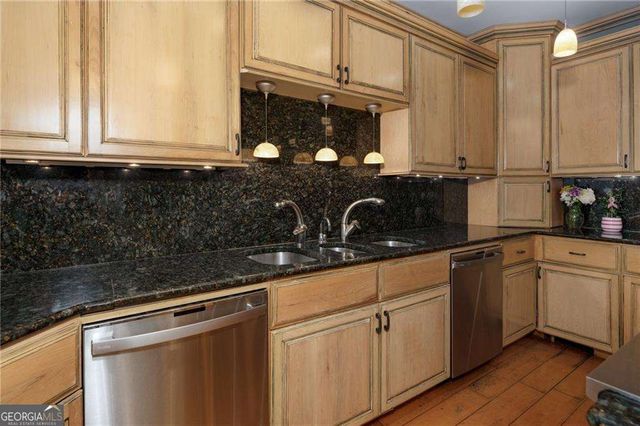 104 Aspen Drive NE, Calhoun, GA 30701