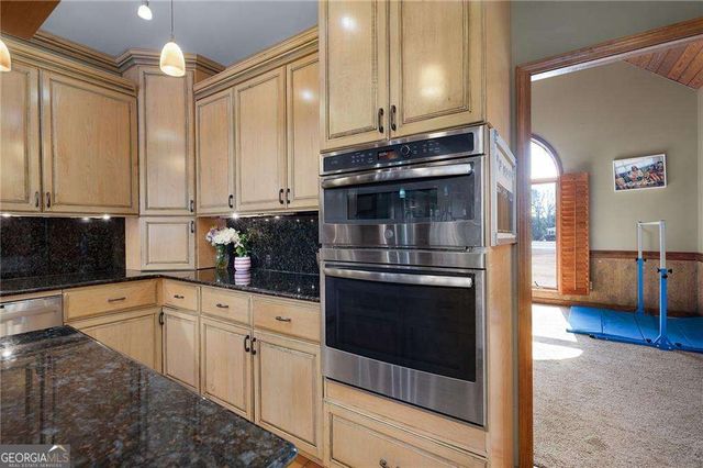 104 Aspen Drive NE, Calhoun, GA 30701