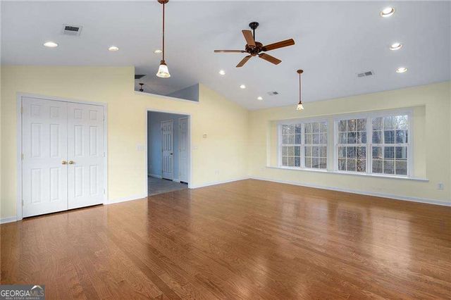 104 Aspen Drive NE, Calhoun, GA 30701