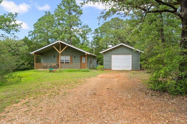 150 Copeland Hill RD, Smithville, TX 78957