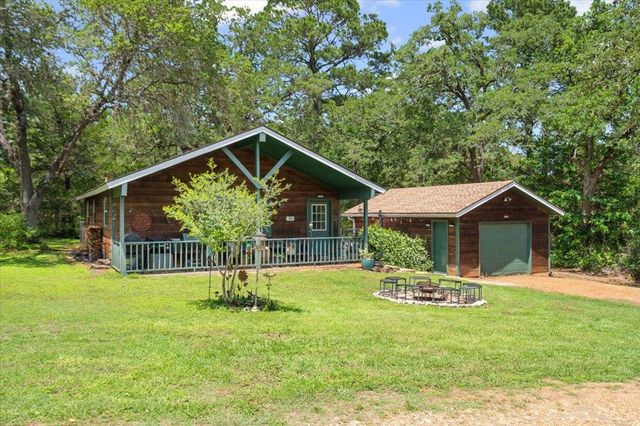 150 Copeland Hill RD, Smithville, TX 78957