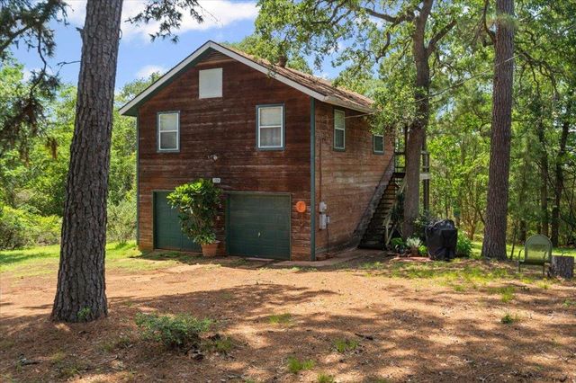 150 Copeland Hill RD, Smithville, TX 78957