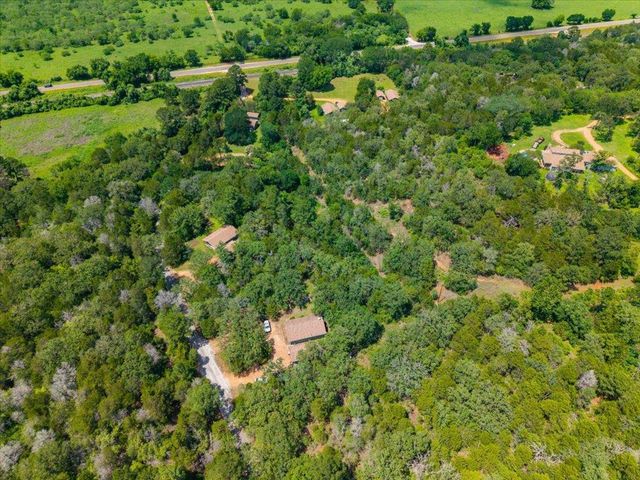 150 Copeland Hill RD, Smithville, TX 78957