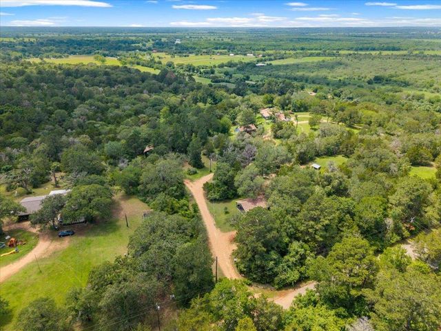 150 Copeland Hill RD, Smithville, TX 78957