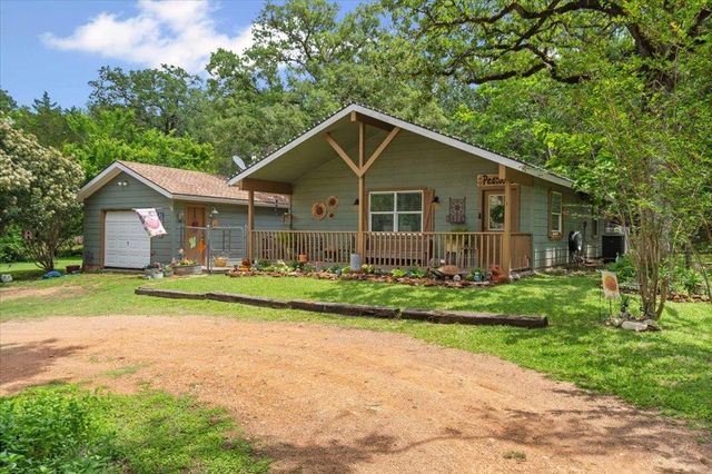 150 Copeland Hill RD, Smithville, TX 78957