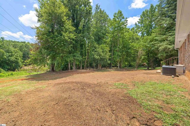 45 Maxie Avenue, Greenville, SC 29611