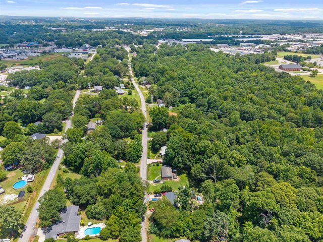 45 Maxie Avenue, Greenville, SC 29611