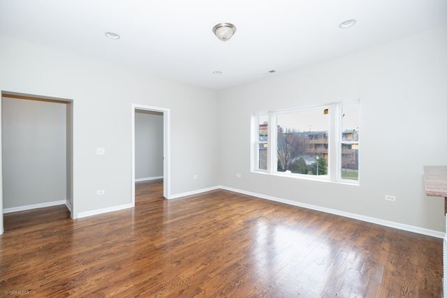 4326 S CALUMET Avenue 2, Chicago, IL 60653
