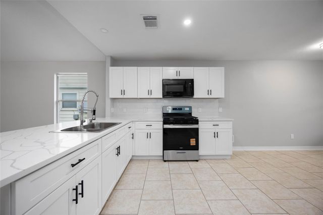 13219 Dennis Way Lane, Houston, TX 77044