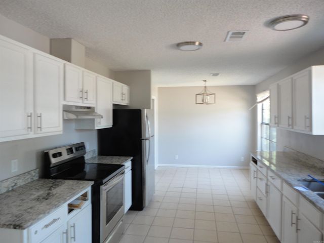 14200 Krestview Drive, Mabelvale, AR 72103