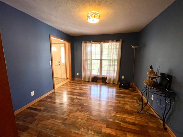 16257 Farm Road 2175, Cassville, MO 65625