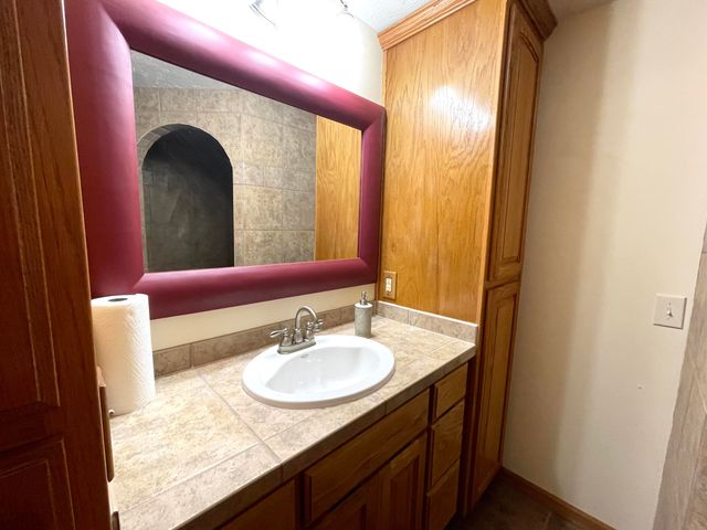 16257 Farm Road 2175, Cassville, MO 65625