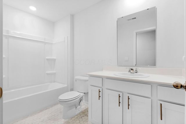 4949 Sanford Grove Place, Canal Winchester, OH 43110