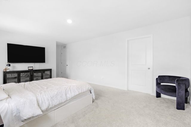 4949 Sanford Grove Place, Canal Winchester, OH 43110