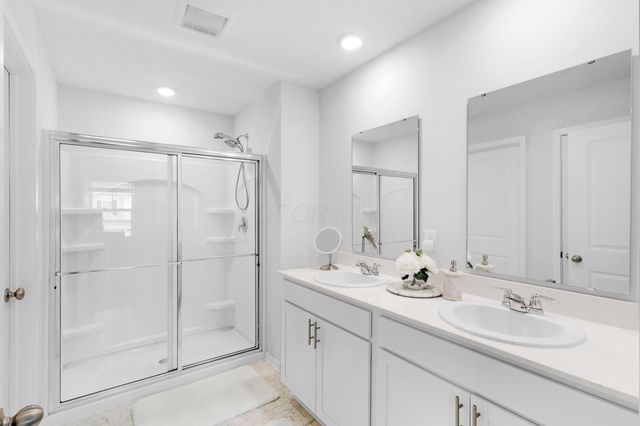 4949 Sanford Grove Place, Canal Winchester, OH 43110