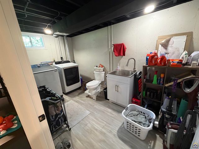 3609 N 154th TER, Basehor, KS 66007
