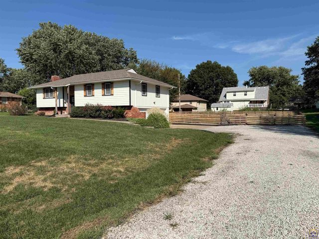 3609 N 154th TER, Basehor, KS 66007