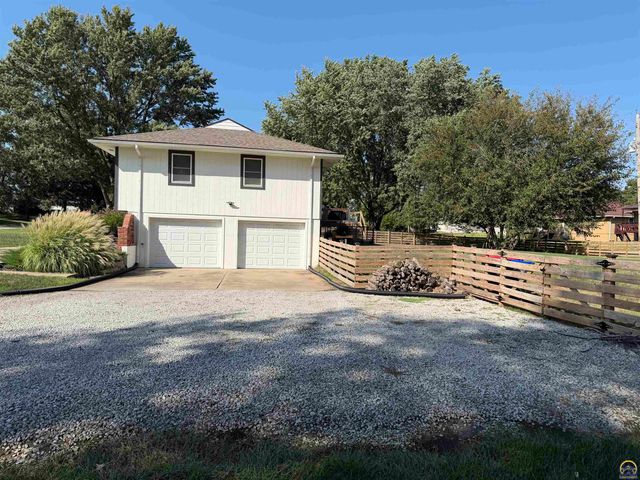 3609 N 154th TER, Basehor, KS 66007