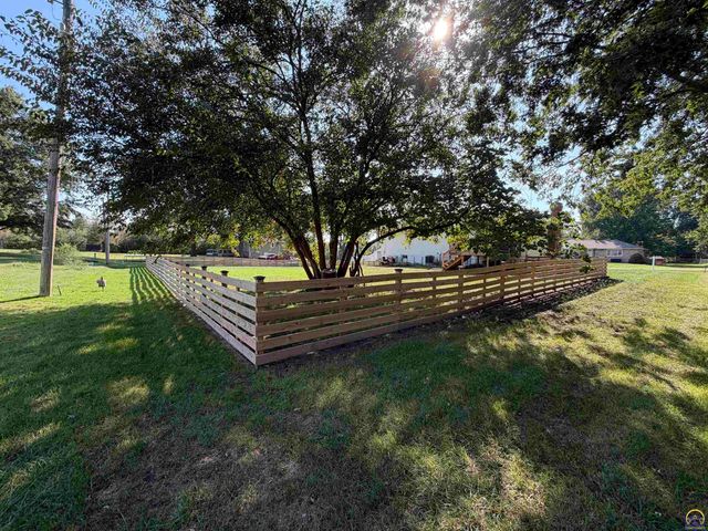 3609 N 154th TER, Basehor, KS 66007