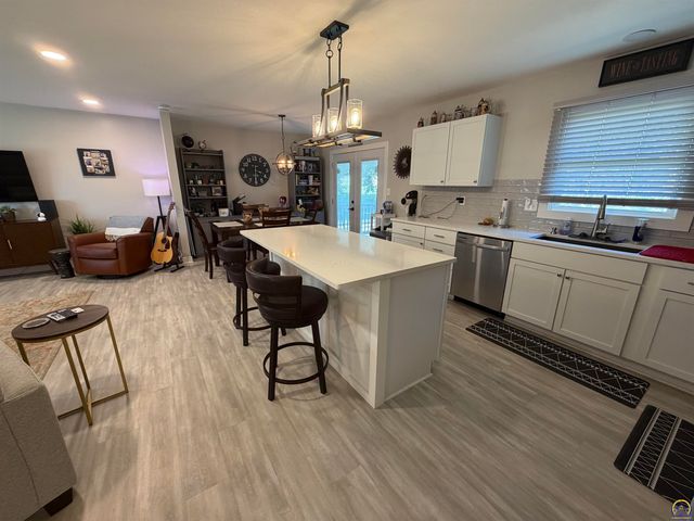 3609 N 154th TER, Basehor, KS 66007