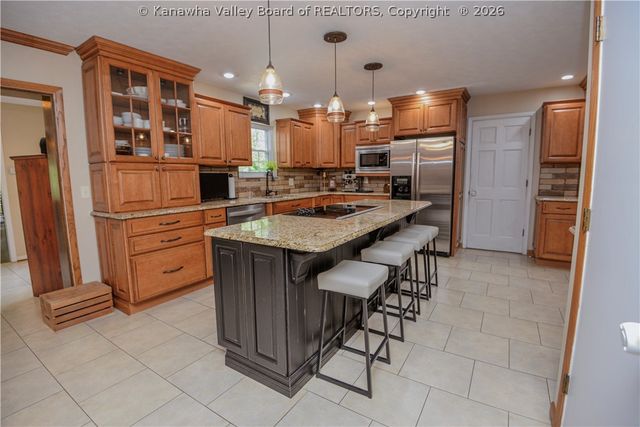 4 Sheridan Drive, St Albans, WV 25177