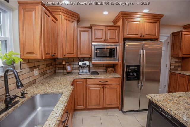 4 Sheridan Drive, St Albans, WV 25177