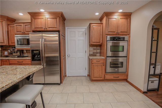 4 Sheridan Drive, St Albans, WV 25177