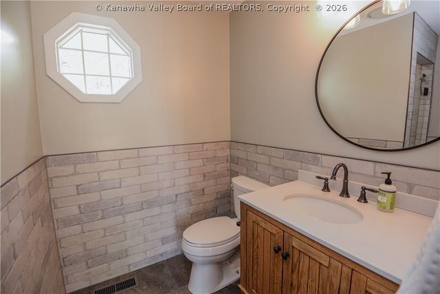 4 Sheridan Drive, St Albans, WV 25177