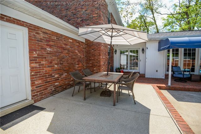 4 Sheridan Drive, St Albans, WV 25177