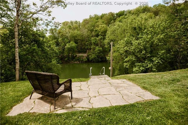 4 Sheridan Drive, St Albans, WV 25177