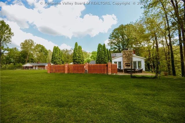 4 Sheridan Drive, St Albans, WV 25177