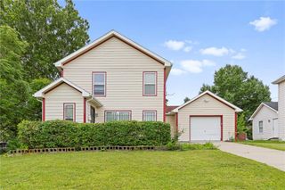 2005 E 34th Street, Kansas City, MO 64109